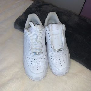 White Air Force 1’s 🔥